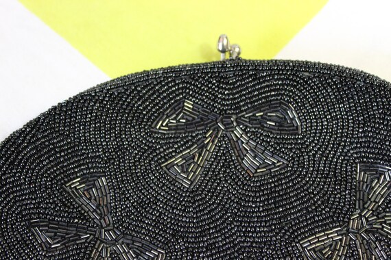 1950s Black Beaded Bow Clutch Purse / Seed and Bu… - image 3