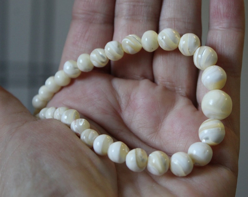 Vintage Natural Mother of Pearl MOP Bead Necklace image 2