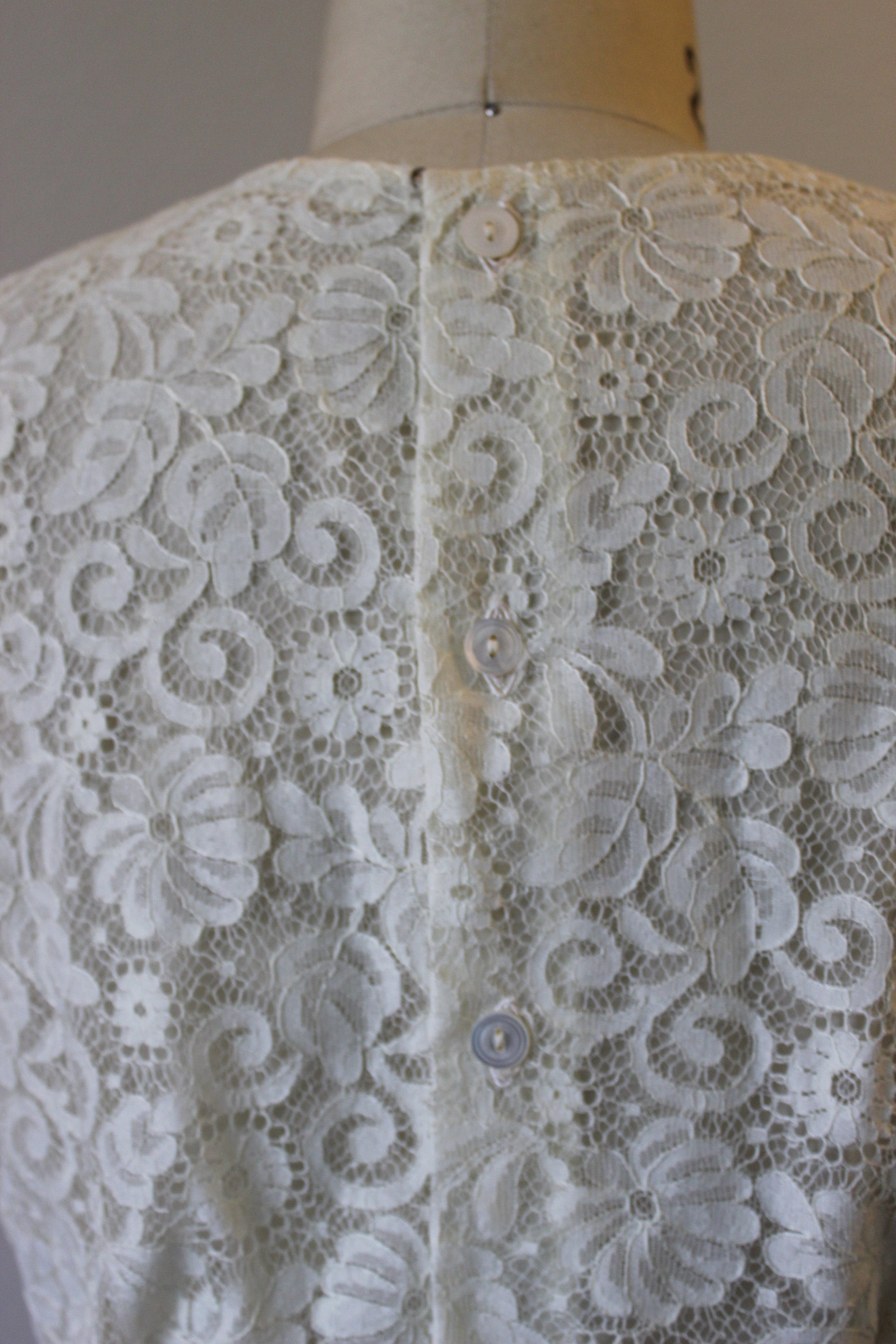 Vintage 1940s 50s White Nylon Ivory Floral Cut Out Lace