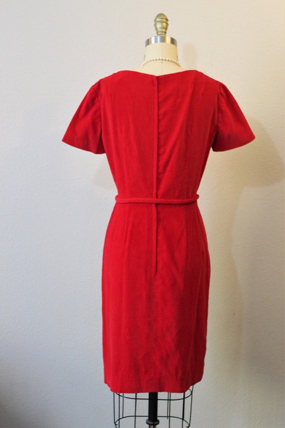 Vintage 1960s 60s True Red Velvet Belted Sheath D… - image 7