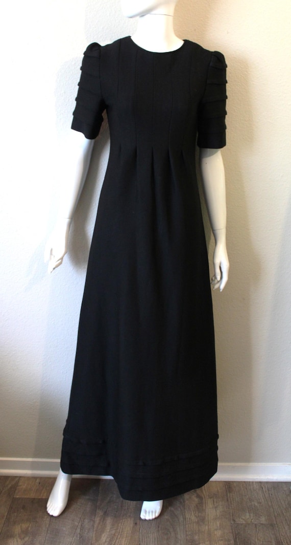 Vintage 1960s 70s Joseph Magnin Layered Tiered Knit Maxi Dress // Modern Xs Small US 2 4 - Etsy Vintage 1960s 70s Joseph Magnin Layered Tiered Knit Maxi Dress // Modern Xs Small US 2 4 - Etsy