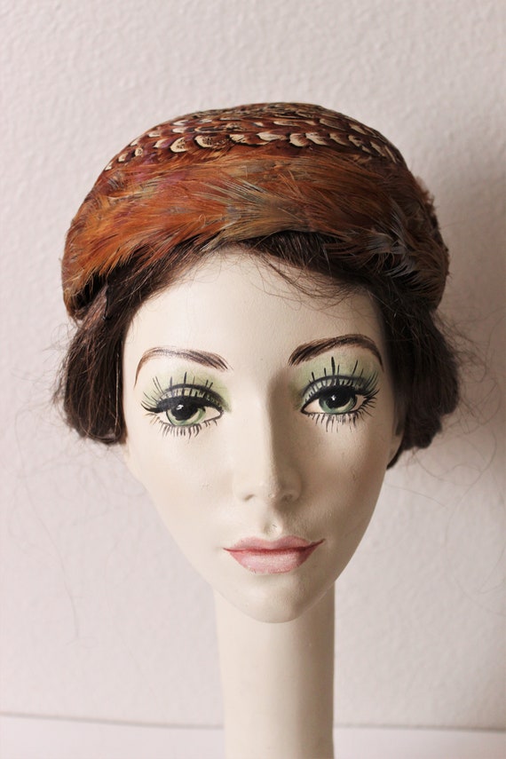 Vintage 1950s Multicolor Brown feather cap Hat he… - image 5