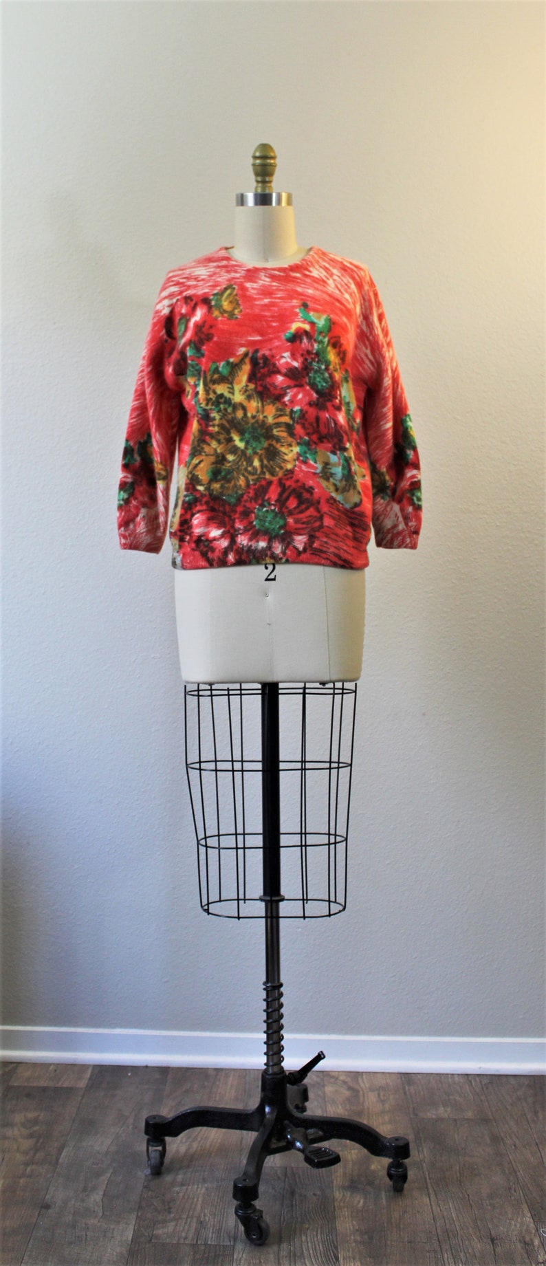 Vintage Darlene Minklam Angelon red floral Abstract Sweater cardigan angora lambswool // Modern Size US 6 8 Small Med image 4