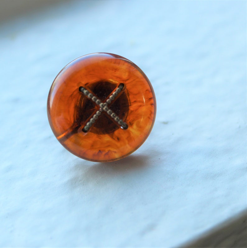 Vintage 1940s 50s Tortoise Brown Lucite brass button earrings Screw back pinup girl
