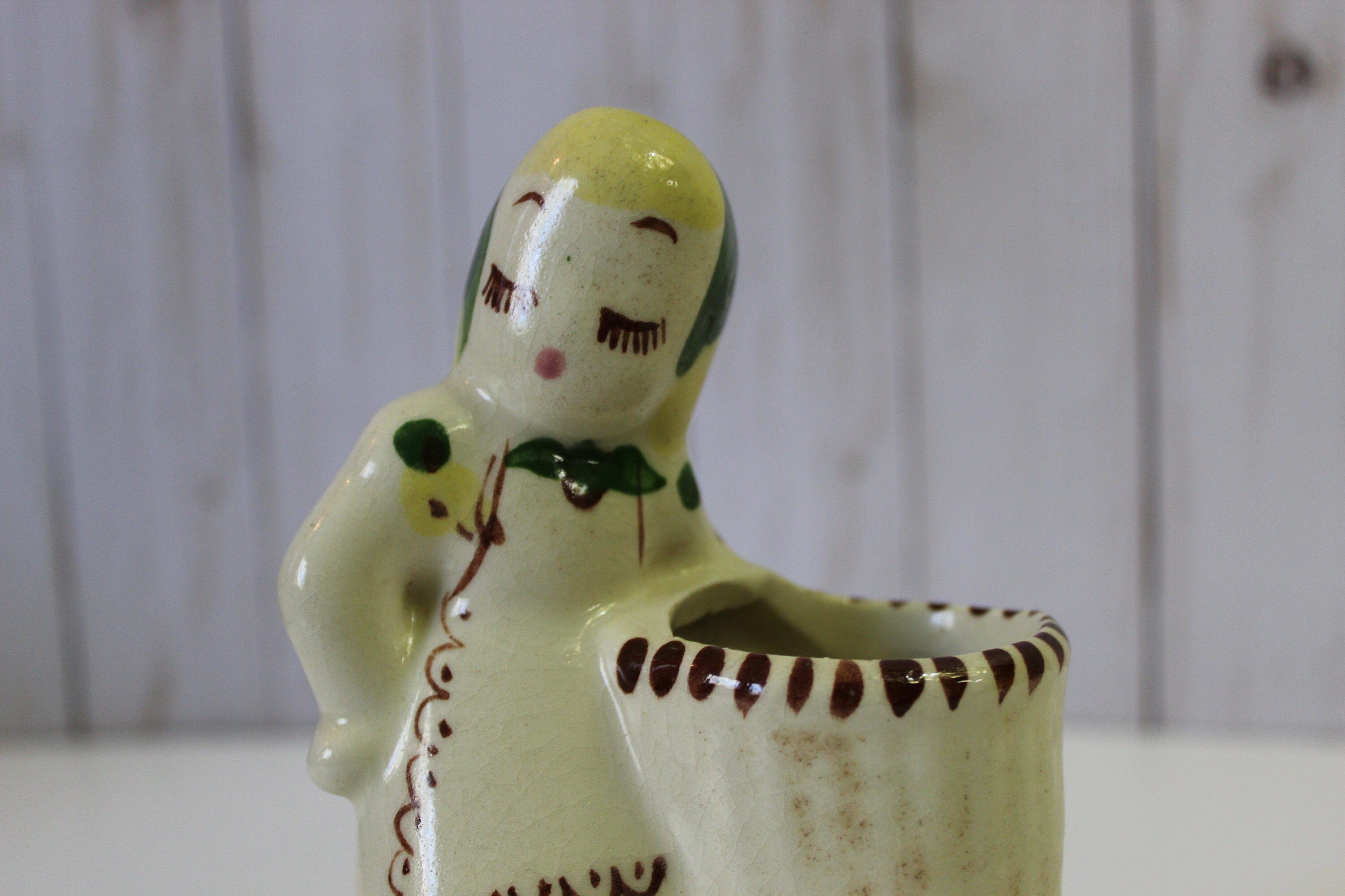 Vintage 40s DeLee California Pottery Girl Basket Flower Bud Vase Figurine
