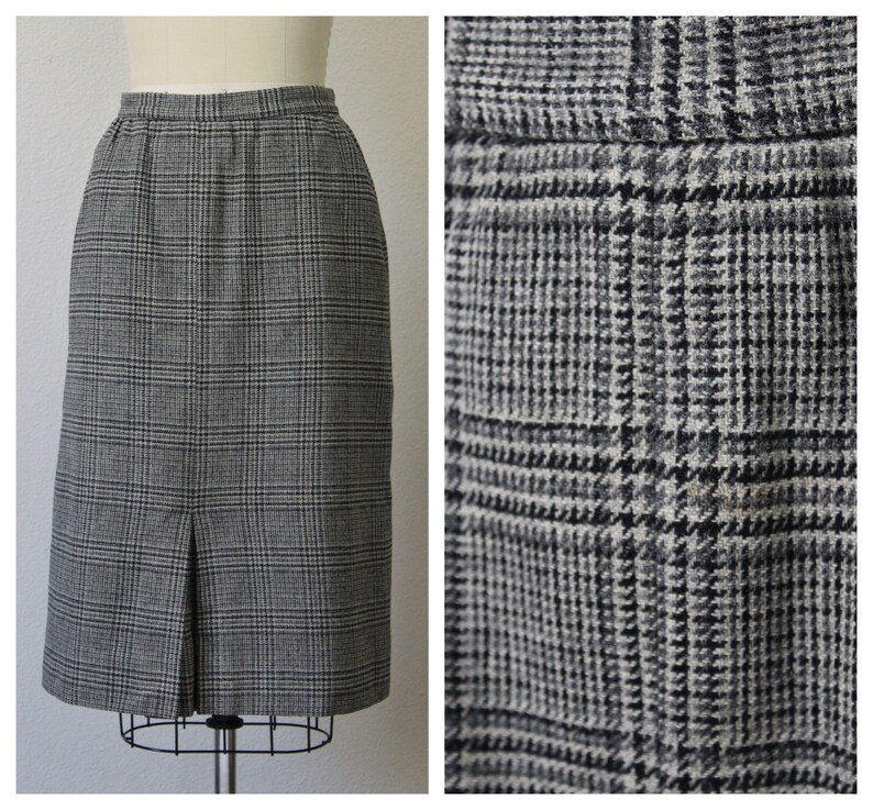 Vintage 70's 80s Black Gray Plaid wiggle Wool straight Skirt // Waist 28 to 29 inches // US 6 8 image 1