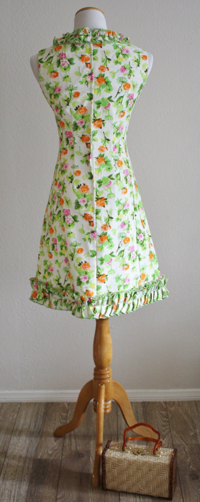 Vintage 60/'s Spring Ruffled Rose Floral Sheath Designer Dress BULLOCKS Wilshire Blvd California Jackie O/' Picnic Wedding