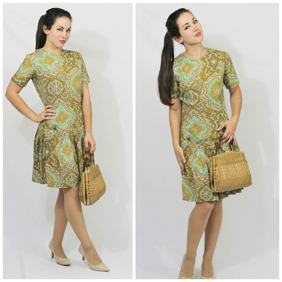 Vintage 50's 60's Aqua Green Paisley Drop Pleated