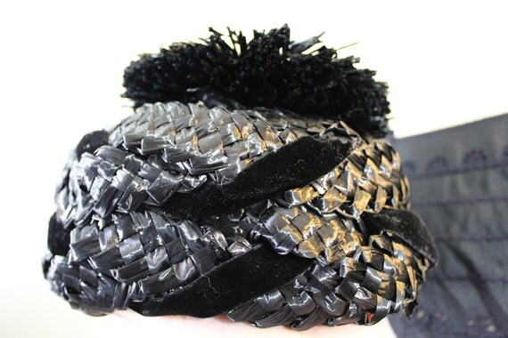 Vintage 1950s 60s Black Raffia Hat with Pom Pom M… - image 5