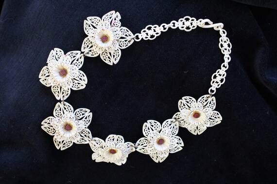 Vintage 30's 40's Cream Celluloid Filigree Daisy C
