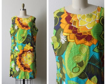 Vintage 1960s Mod Vibrant Screen Printed Cotton Sheath Dress Tiki Summer // Modern Size US 8 10 12 Med Large