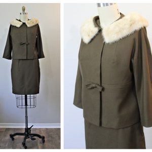 Vintage 1950s Jack Bloom Olive green mink Fur Collar Dress Suit pinup BULLOCKS of CALIFORNIA // US 0 2 4 xs s image 1