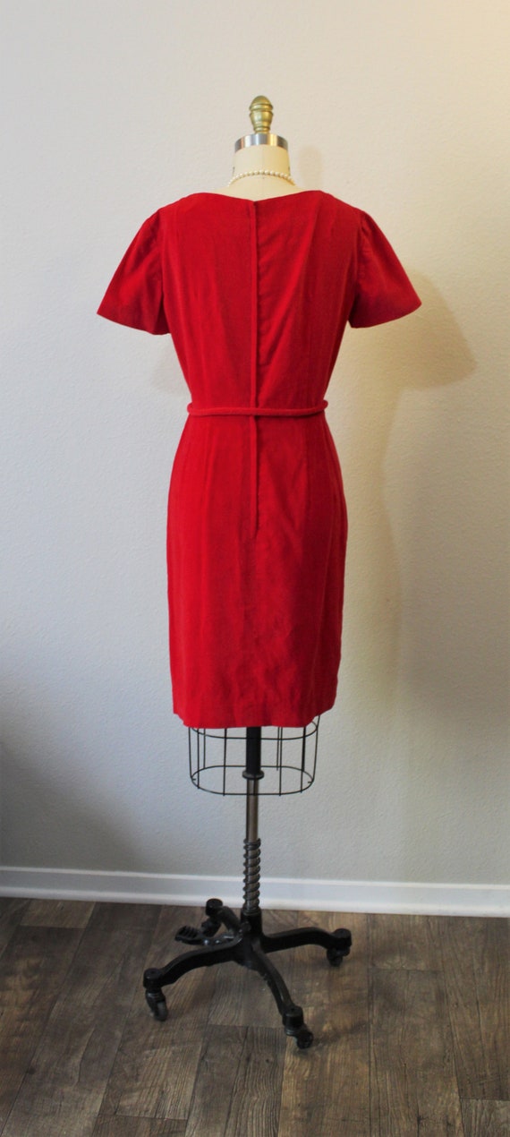 Vintage 1960s 60s True Red Velvet Belted Sheath D… - image 6