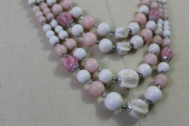 Vintage 50s 60s Pearl sugar bead white and pink bead JAPAN 3 Strand Choker Necklace / Triple Necklace image 4