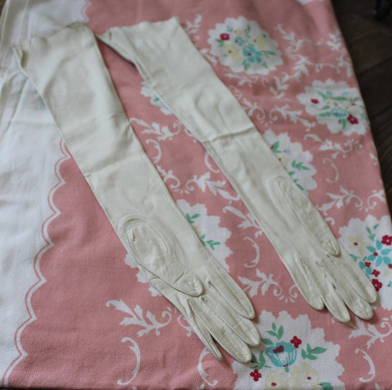 Vintage 40s 1950s Baby SOFT White Ivory Leather E… - image 2