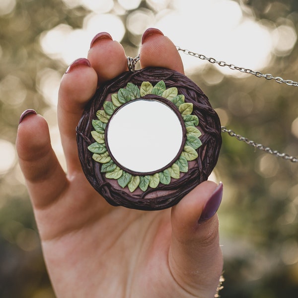 PROTECTION AMULETTE MIROIR collier | cercle solaire avec des branches et des feuilles entrelacées | | de chaîne en acier diamètre environ 5 cm