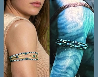 Jake Sully Armband - Avatar Na'vi Inspired Jewelry - Turquoise and Sodalite Macrame Necklace - Natural Reed Tribal Prop - Unisex Gift