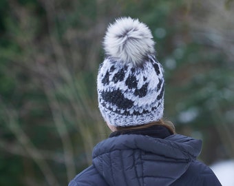 Hand Knit Wolf Paw Beanie - Chunky Knit Hat - Removable Faux Fur Pom Pom - Unisex Beanie