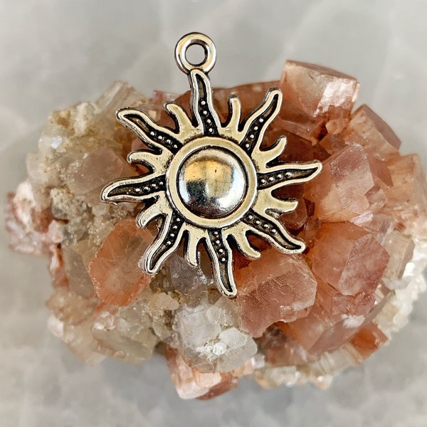 10 Sun pendant charms, 25x25mm solar sunshine pendants, witchy celestial space jewelry supplies, solar system gifts, set of 10