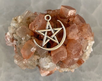 10 Crescent moon pentacle, pentagram occult charms, handmade witchy crafts, jewelry making supplies, bulk set of 10