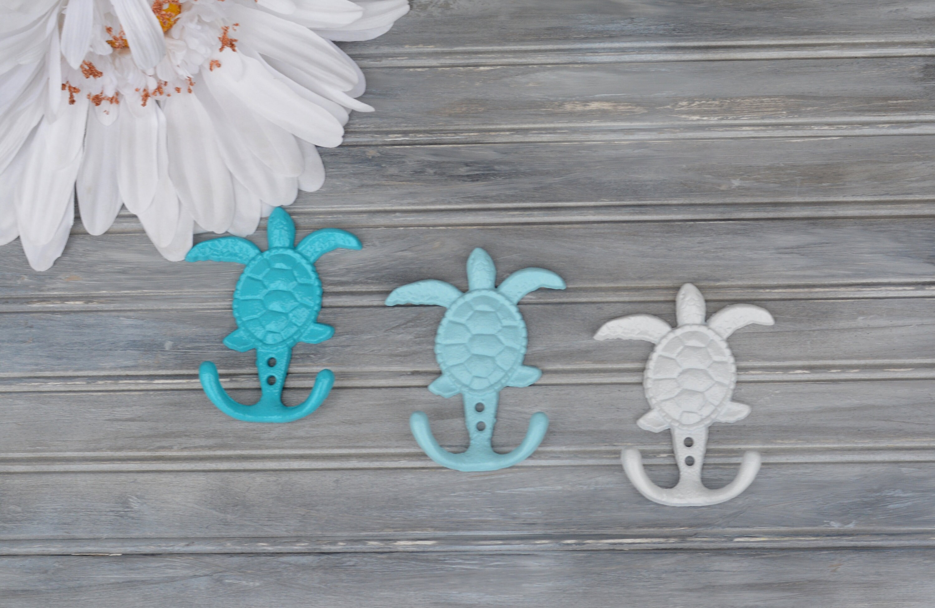 One Cast Iron Sea Turtle Hook. Coastal Bathroom, Beach, Nautical, Dec…
