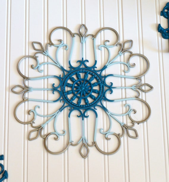 Beautiful Scroll Ombre Metal Wall Art Three Color - Metal Medallion Wall Art Beautiful Scroll Ombre Metal Wall Art Three Color - Metal Medallion Wall Art