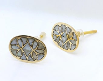 Oval Mother of Pearl Knob, Brass Capiz Shell Drawer Pull, Cabinet Hardware