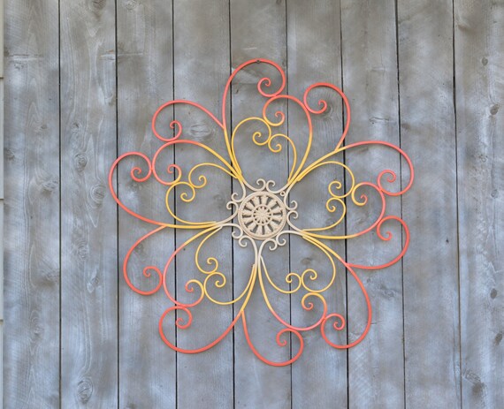 Garden Ombre Metal Wall Art Fl Medallion Hanging - Metal Medallion Wall Art Garden Ombre Metal Wall Art Fl Medallion Hanging - Metal Medallion Wall Art