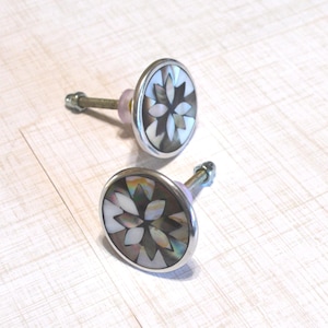 Black and White Mother of Pearl Knob, Abalone Shell Drawer Pull, Decorative Cabinet Hardware
