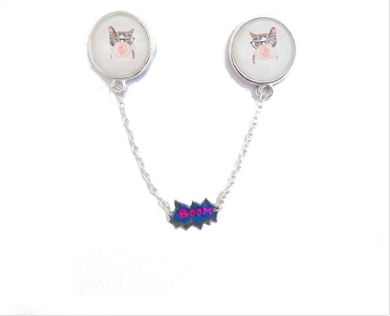 sweater clips collar brooch lapel pin cartoon comics tips Bubble gum cat collar pin with chain pop culture boom pop art funny cat