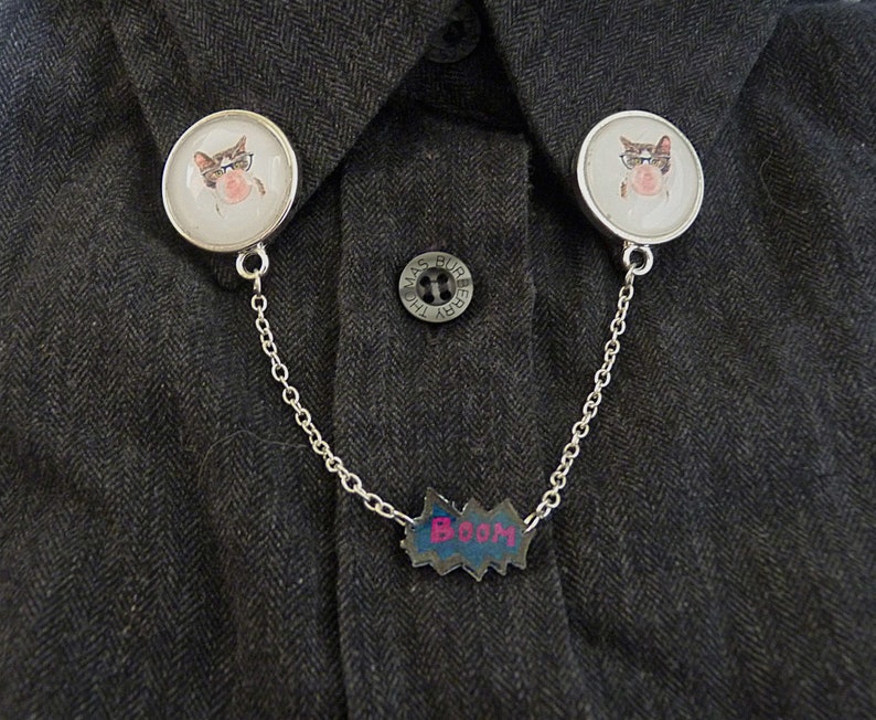 sweater clips collar brooch lapel pin cartoon comics tips Bubble gum cat collar pin with chain pop culture boom pop art funny cat