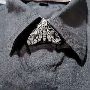 Skull moth buttons cover death head moth cufflinks butterfly brooch insect lapel pin men suit accessories Halloween shirt jewelry clips gift