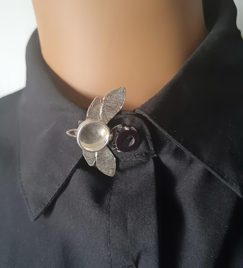 Red Skull Moth Buttons Cover Death Head Moth Cufflinks Butterfly Brooch Insect Lapel Pin Men