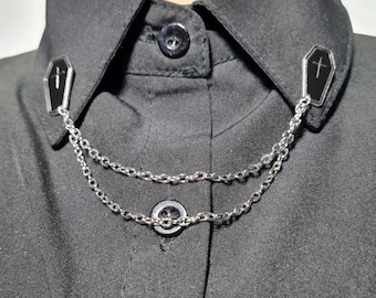Zwarte kist kraag pin met ketting Halloween sieraden esthetische accessoires gotische emaille broche unisex sieraden revers shirt graf alt clip