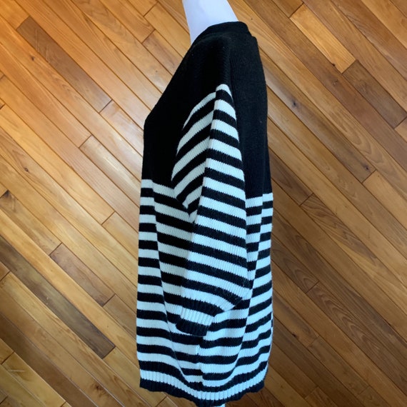 Vintage 80s B&W Striped Cardigan with Gold Buttons - image 2