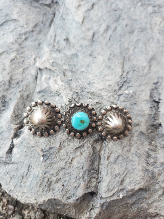 Early Navajo Coin Silver Turquoise Pin - image 2