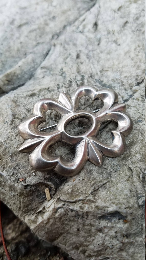 Vintage Navajo Sandcast Brooch