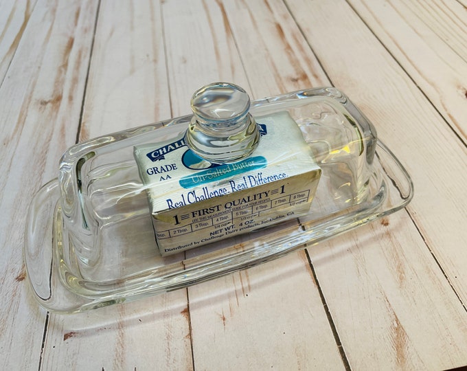 Borosilicate Glass Butter Dish, Handle on Top, Royalty Art, Rectangle