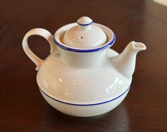 Vintage Dansk Kobenstyle Yellow Enamelware 2 Qt Pot: Mid-century