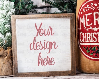 Boerderij Kerst Sign Mockup | Square Blank Wood Sign Mockup | Houten Frame Mockup | JPG Gestileerde Stockfoto's | Kerstboom
