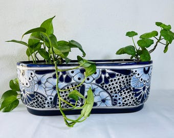 Bunter Talavera-Blumentopf