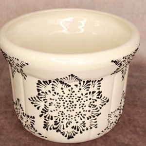 A mushroom Talavera pot