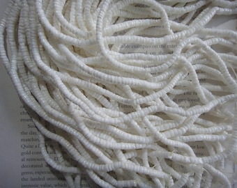 4 mm Muschel-Heishi-Perlen, weiße Heishi-Perlen, natürliche MOP-Heishi-Perlen, 24-Zoll-Strang