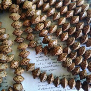 15mm cocount saucer beads, palm wood spacer beads, disc beads, 10 pieces.