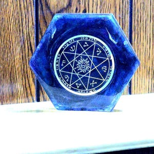 Dark Purple Resin Hexagon Altar Tray with Holographic Occult Seal, Witchy Trinket Dish, Celestial Sigil Coaster, Gothic Home Decor image 1