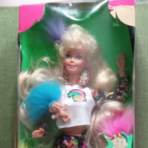 Vintage 1992 Mattel Troll Barbie doll original box