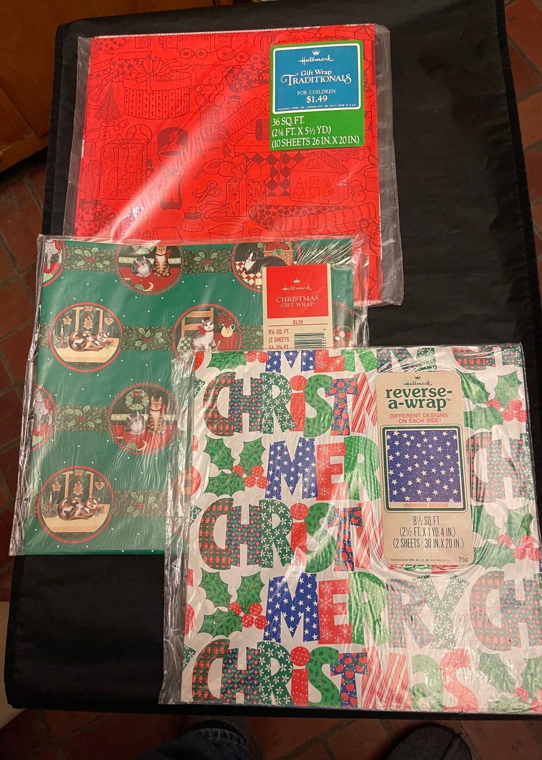Vintage Hallmark Christmas Wrapping Paper Gift Wrap 14 Sheets Unopened  Packages 