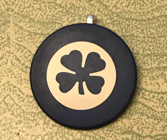 4 leaf clover poker chip 4 leaf clover poker chip