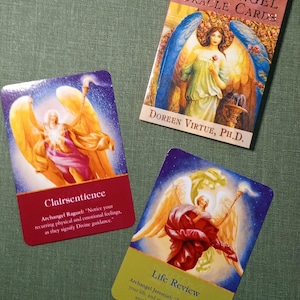 Jeu de cartes Oracle Archangel 2004 et guide dans une boîte Doreen Virtue