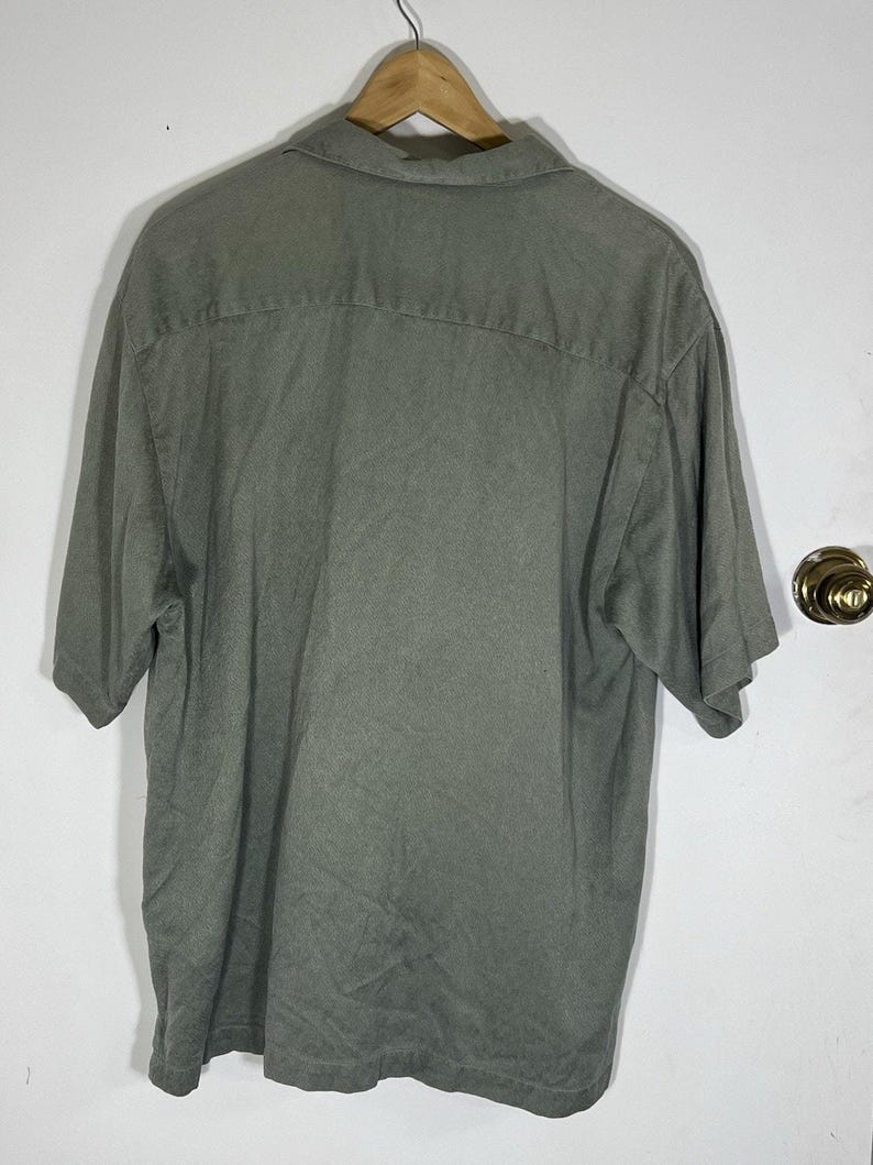 Tommy Bahama Men’s Silk Blend Short Sleeve Button Down Shirt Sage Green Size M image 2